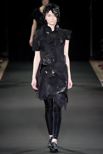 Look 1
